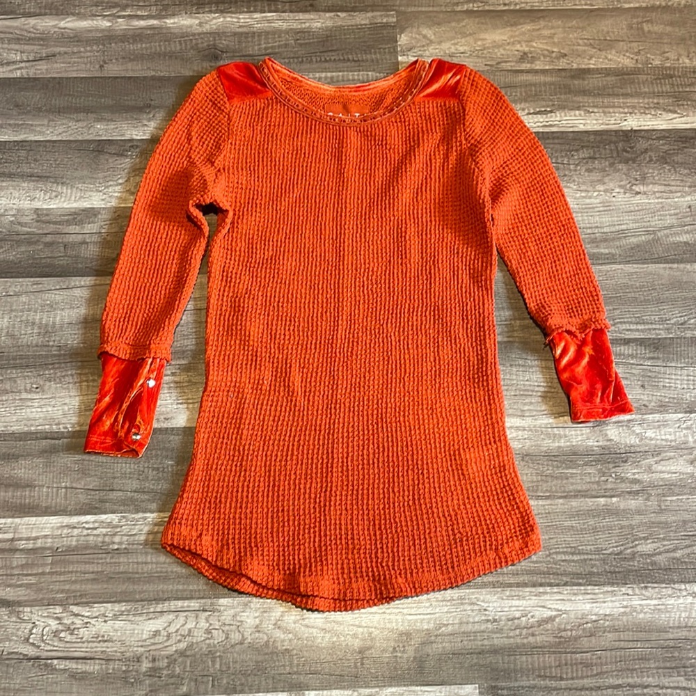 NWOT Caite Orange Top. Size XS